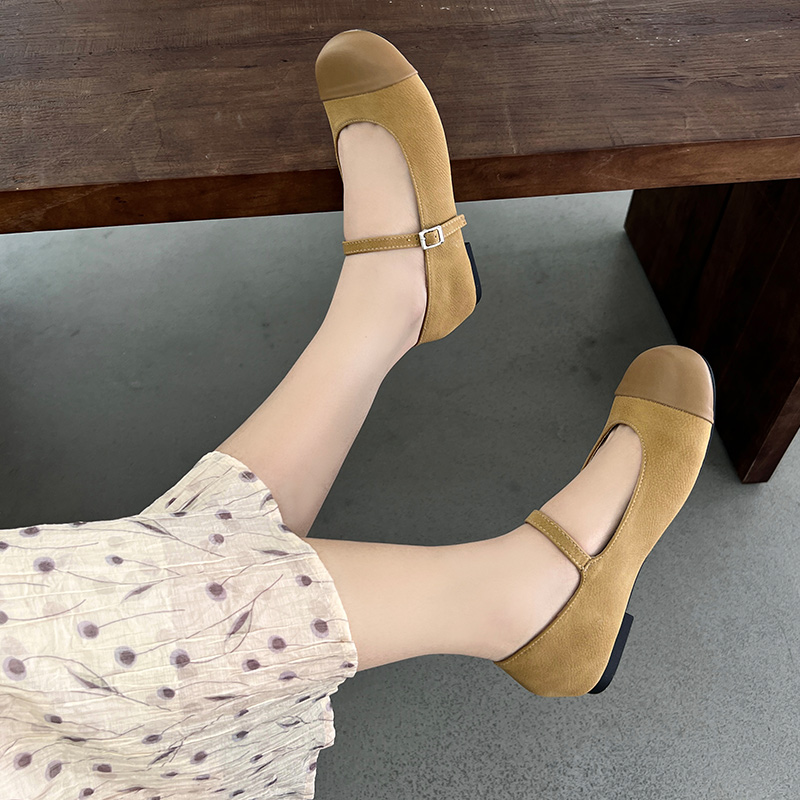 Korean-Style Plus-Size Women's Mary Jane Flat Shoes, Trendy Autumn Leather Slip-Ons for Wide Feet, Sizes 40-43 Korean-Style Plus-Size Women's Mary Jane Flat Shoes, Trendy Autumn Leather Slip-Ons for Wide Feet, Sizes 40-43