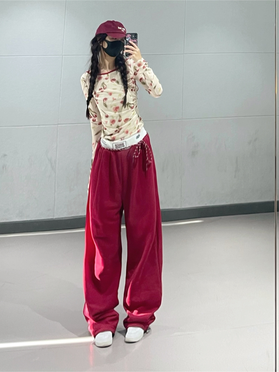 Korean Style Red Double-Waist Spliced Sports Pants & Floral Backless Mesh Top Jazz Dance Outfit for Women Korean Style Red Double-Waist Spliced Sports Pants & Floral Backless Mesh Top Jazz Dance Outfit for Women