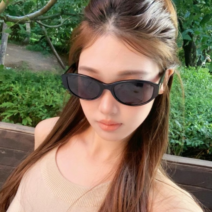 Korean-Style Retro Cat-Eye White Polarized Sunglasses for Women - Trendy High-End Cool Shades for Square and Round Faces Korean-Style Retro Cat-Eye White Polarized Sunglasses for Women - Trendy High-End Cool Shades for Square and Round Faces