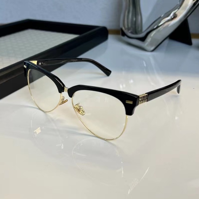 Korean-Style Retro Half-Frame Leopard Print Cat-Eye Oversized Glasses for Women, Anti-Blue Light, Stylish for Makeup-Free Looks Korean-Style Retro Half-Frame Leopard Print Cat-Eye Oversized Glasses for Women, Anti-Blue Light, Stylish for Makeup-Free Looks