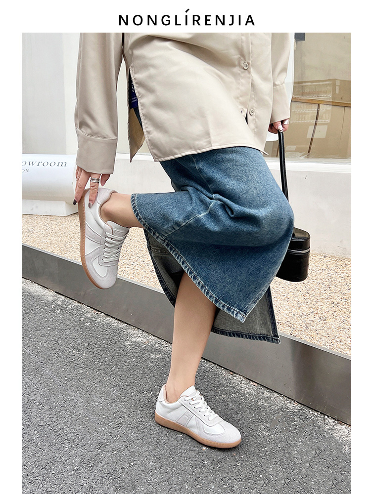 Korean Style Retro Lace-Up Training Shoes for Women, Large Size 41-43, Classic Casual White Sports Sneakers