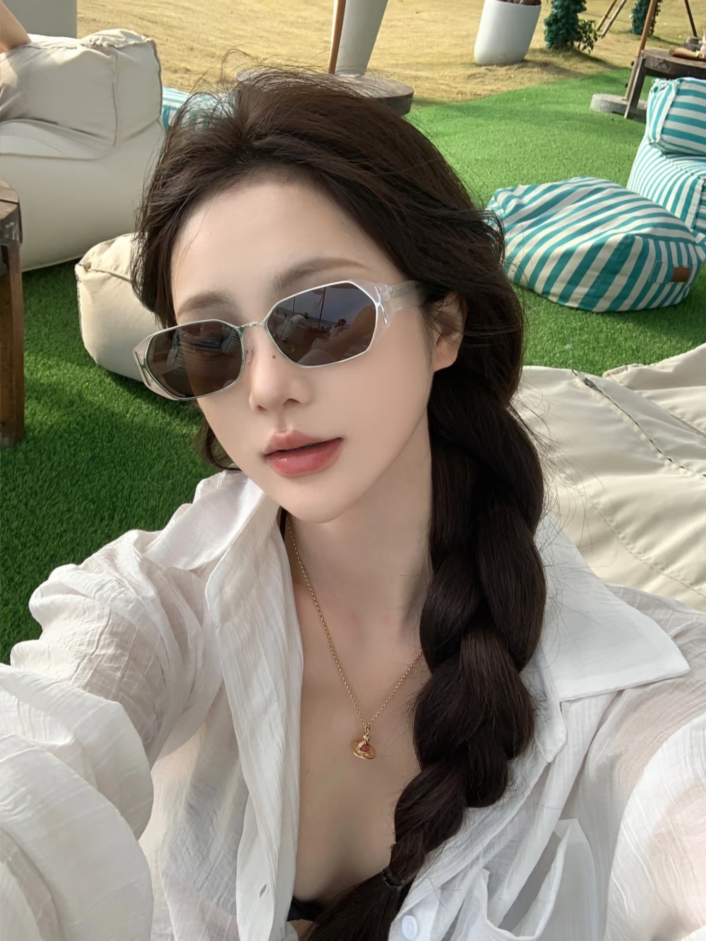 Korean-Style Retro Small Ice Cube Sunglasses for Women - Square Frame, Flattering for Round Faces, Fashionable UV Protection Eyewear