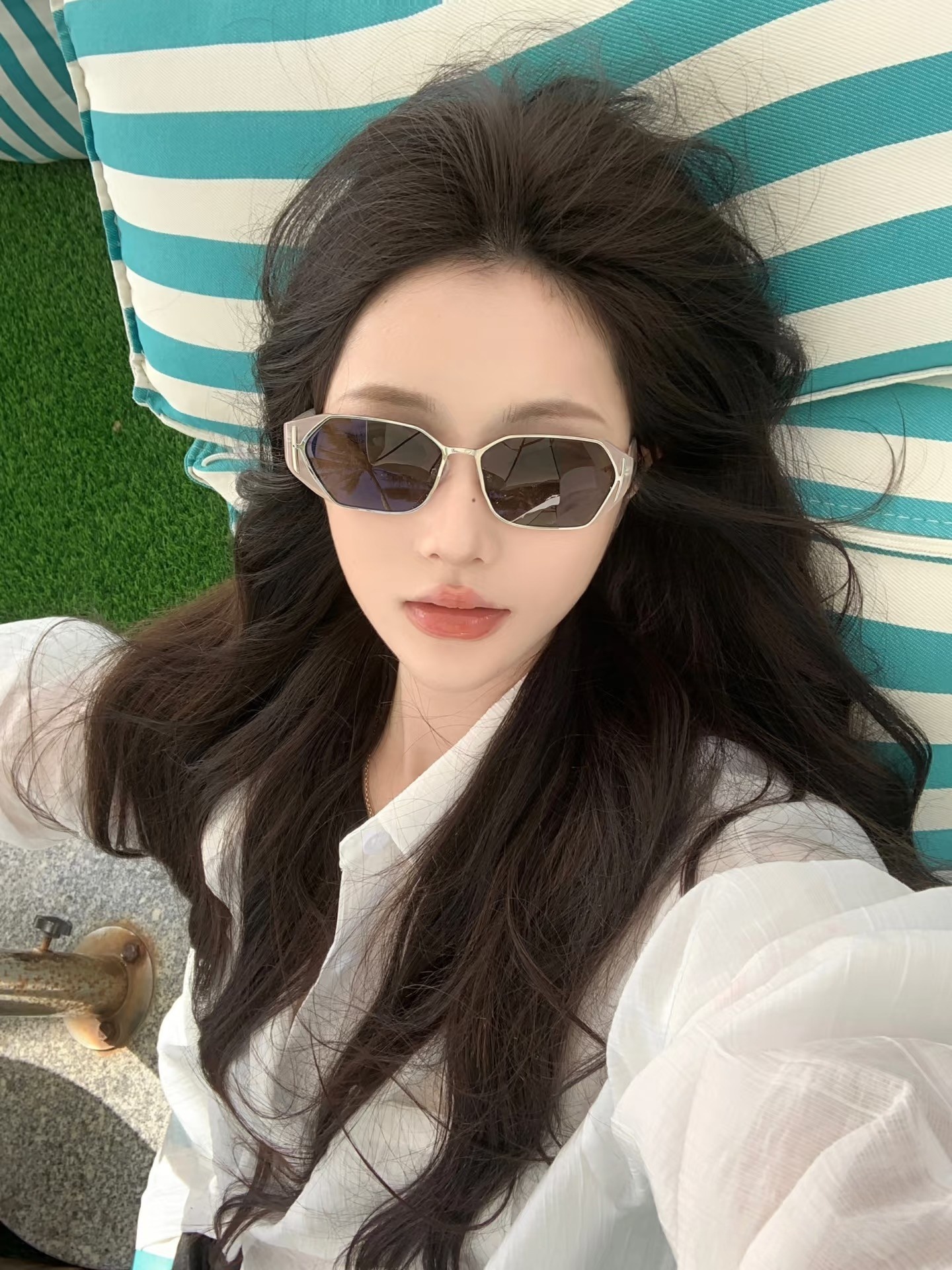 Korean-Style Retro Small Ice Cube Sunglasses for Women - Square Frame, Flattering for Round Faces, Fashionable UV Protection Eyewear Korean-Style Retro Small Ice Cube Sunglasses for Women - Square Frame, Flattering for Round Faces, Fashionable UV Protection Eyewear