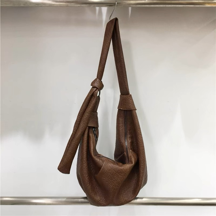 Korean-Style Retro Soft Leather Dumpling Bag for Women, Wrinkled High-Quality Lazy Shoulder Crossbody Bag, Large Capacity Korean-Style Retro Soft Leather Dumpling Bag for Women, Wrinkled High-Quality Lazy Shoulder Crossbody Bag, Large Capacity