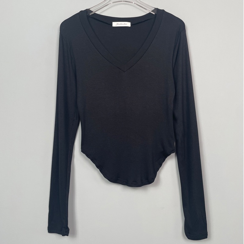 Korean Style Sexy Halter Strap Bodycon Dress for Women, Figure-Hugging Design with Split Hollow Out Detail, Feminine Charm Korean Style Sexy Halter Strap Bodycon Dress for Women, Figure-Hugging Design with Split Hollow Out Detail, Feminine Charm