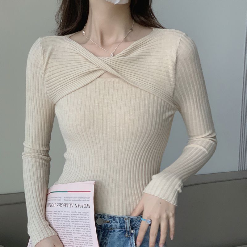 Korean Style Sexy Hollow Out Chest Short Pink Knitted Sweater Top for Women - Autumn Winter Slim Fit Fashion Korean Style Sexy Hollow Out Chest Short Pink Knitted Sweater Top for Women - Autumn Winter Slim Fit Fashion