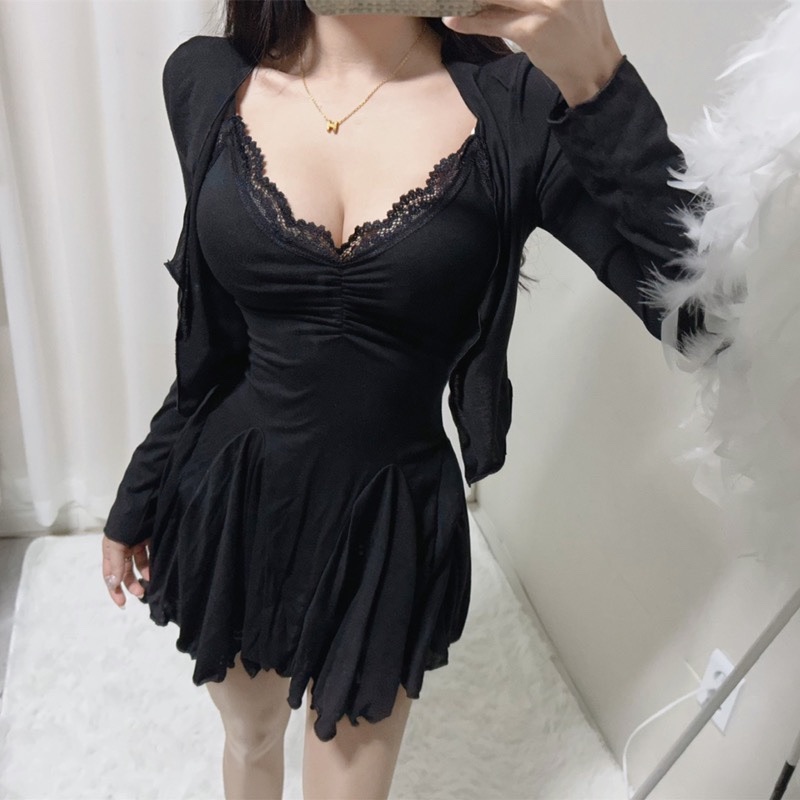 Korean Style Sexy Lace Spliced Spaghetti Strap Pleated Dress with Long Sleeve Cardigan Fashion Set Korean Style Sexy Lace Spliced Spaghetti Strap Pleated Dress with Long Sleeve Cardigan Fashion Set