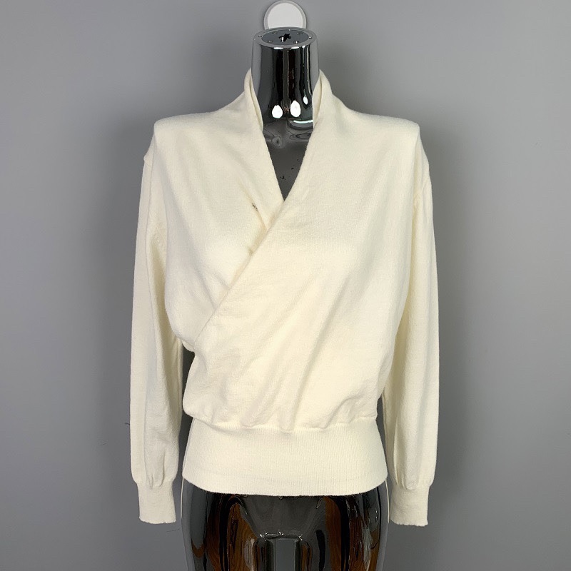 Korean Style Sexy V-Neck Long Sleeve Knitted Sweater - Elegant Feminine Waist-Cinching Women's Top for a Chic Look Korean Style Sexy V-Neck Long Sleeve Knitted Sweater - Elegant Feminine Waist-Cinching Women's Top for a Chic Look