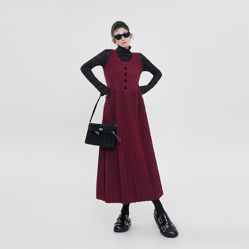 Korean Style Solid Color U-Neck Sleeveless Knitted Vest Dress for Women with Elegant Loose Pleated Long Skirt - Autumn/Winter Fashion