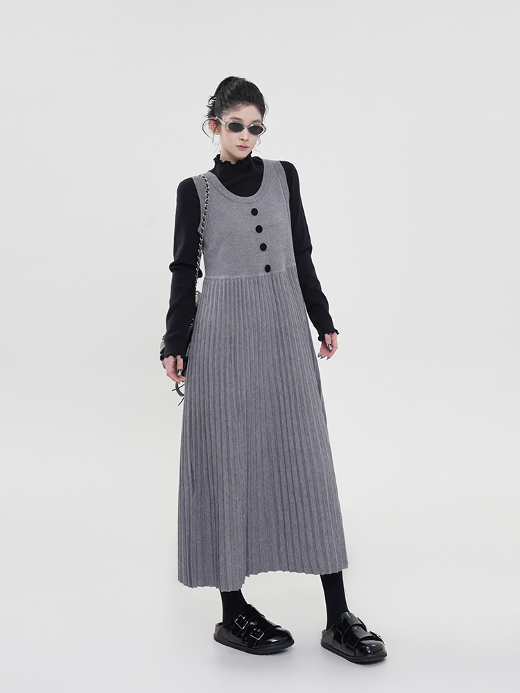 Korean Style Solid Color U-Neck Sleeveless Knitted Vest Dress for Women with Elegant Loose Pleated Long Skirt - Autumn/Winter Fashion