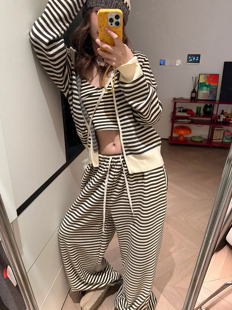 Korean Style Striped Hoodie & Casual Tank Top Set - Women's Relaxed Fit Hot Girl Fashion for 2024 Korean Style Striped Hoodie & Casual Tank Top Set - Women's Relaxed Fit Hot Girl Fashion for 2024