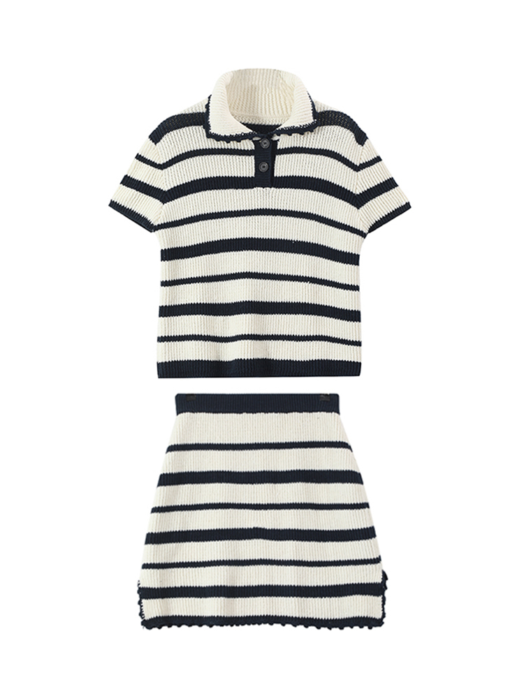 Korean Style Striped Short Sleeve Polo Knit T-Shirt for Women - Slim Casual Summer Top Korean Style Striped Short Sleeve Polo Knit T-Shirt for Women - Slim Casual Summer Top