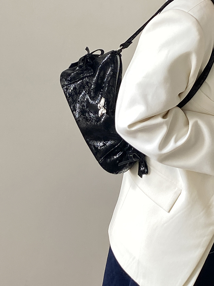 Korean Style Sweet Bow Underarm Bag - Women's Crossbody Handbag, Chic 2025 Niche Design, Trendy Shoulder Bag Korean Style Sweet Bow Underarm Bag - Women's Crossbody Handbag, Chic 2025 Niche Design, Trendy Shoulder Bag