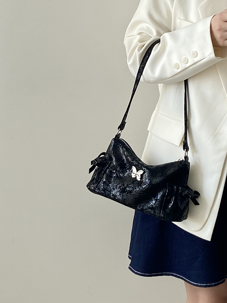 Korean Style Sweet Bow Underarm Bag - Women's Crossbody Handbag, Chic 2025 Niche Design, Trendy Shoulder Bag Korean Style Sweet Bow Underarm Bag - Women's Crossbody Handbag, Chic 2025 Niche Design, Trendy Shoulder Bag