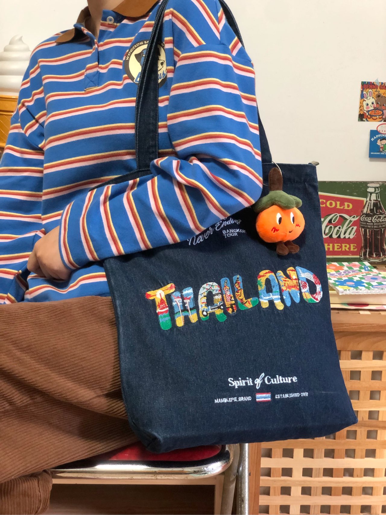 Korean-Style Versatile Denim Tote Bag for Women, Retro Large Capacity Commuter and Student Bag, Japanese-Inspired Fashion Accessory Korean-Style Versatile Denim Tote Bag for Women, Retro Large Capacity Commuter and Student Bag, Japanese-Inspired Fashion Accessory