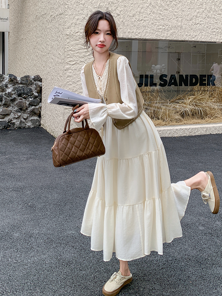 Korean-Style Vest and Long Dress Set for Women - Stunning Autumn 2025 Outfit, Elegant Layered Look, Fashionable Fall Trends Korean-Style Vest and Long Dress Set for Women - Stunning Autumn 2025 Outfit, Elegant Layered Look, Fashionable Fall Trends
