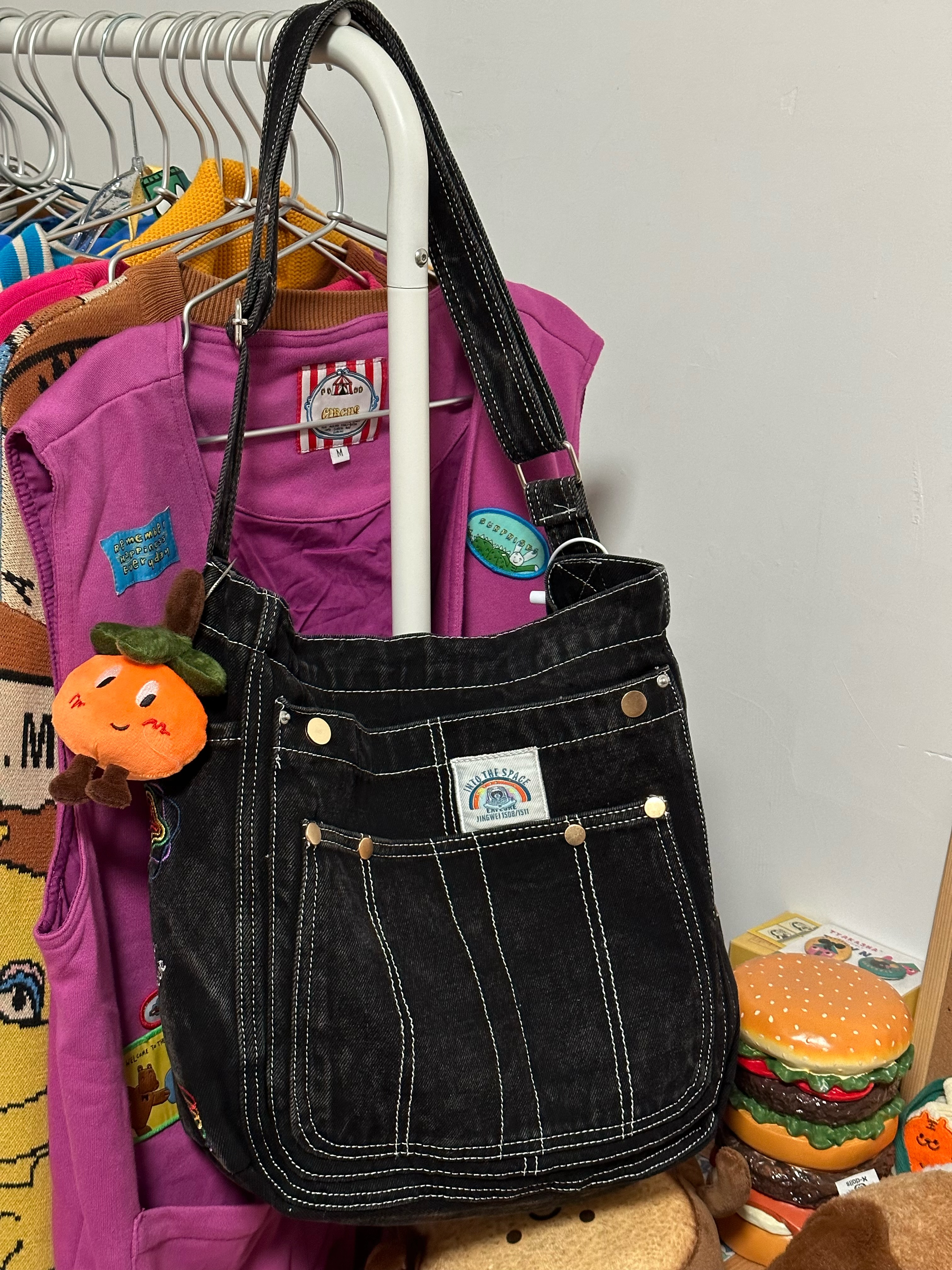 Korean-Style Vintage Denim Shoulder Bag - Large-Capacity Retro Crossbody for Women, Ideal for Commuting and Students Korean-Style Vintage Denim Shoulder Bag - Large-Capacity Retro Crossbody for Women, Ideal for Commuting and Students