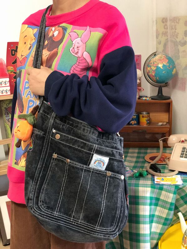 Korean-Style Vintage Denim Shoulder Bag - Large-Capacity Retro Crossbody for Women, Ideal for Commuting and Students Korean-Style Vintage Denim Shoulder Bag - Large-Capacity Retro Crossbody for Women, Ideal for Commuting and Students
