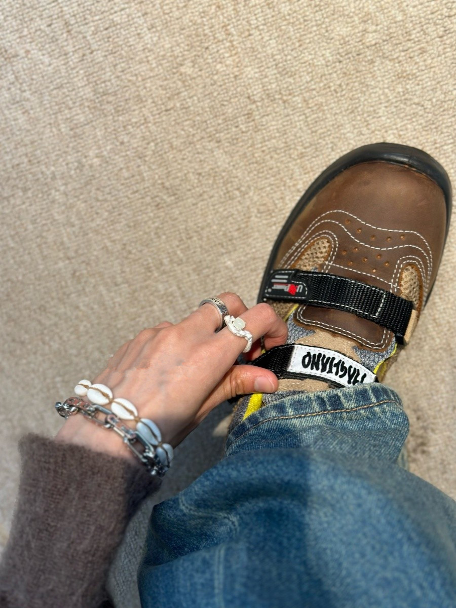 Korean Women's Velcro Dad Shoes - Functional Casual Sports Shoes for Outdoor Work & Safety, First-Generation Workwear Style Korean Women's Velcro Dad Shoes - Functional Casual Sports Shoes for Outdoor Work & Safety, First-Generation Workwear Style