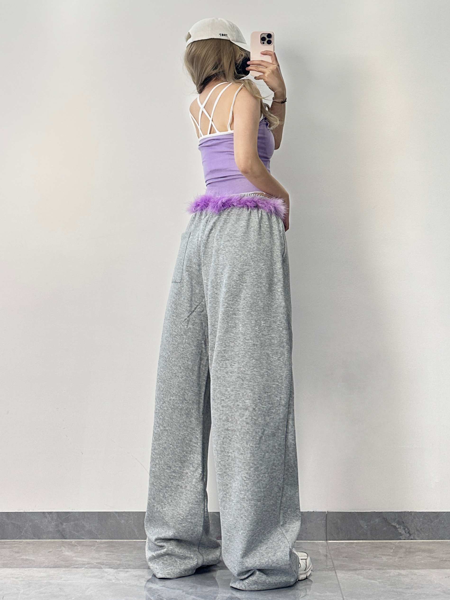 Kpop Gray-Purple Dance Outfit with Lace Splicing Sports Pants and Purple Lace Camisole - Stylish Y2K Inspired Look Kpop Gray-Purple Dance Outfit with Lace Splicing Sports Pants and Purple Lace Camisole - Stylish Y2K Inspired Look
