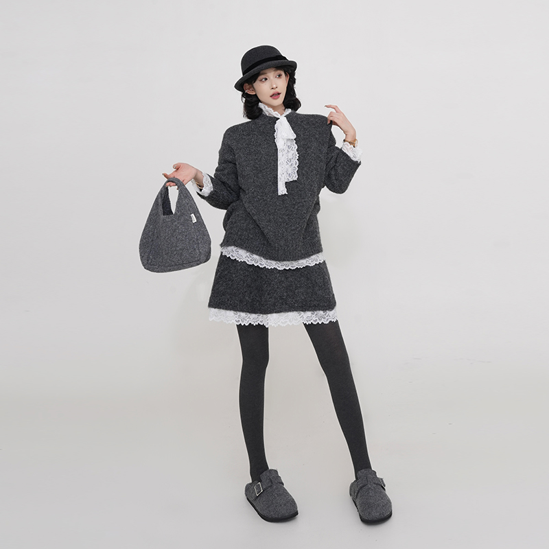 Lace Edge Spliced Thick Knitted Sweater Set for Women - Autumn Winter Loose Long Sleeve Christmas Top in Korean Style Lace Edge Spliced Thick Knitted Sweater Set for Women - Autumn Winter Loose Long Sleeve Christmas Top in Korean Style