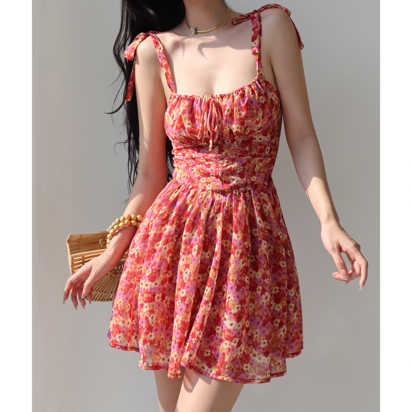 Lace-Up Floral Spaghetti Strap Dress for Women - Retro Pastoral A-Line, Waist-Cinching, Slimming, Flared Vacation Style