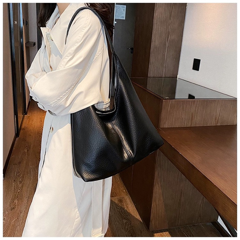 Large Capacity Casual Tote Bag for Women - Soft Surface Commuter Underarm Bag, Stylish Mother-Daughter Design, 2025 Trend Large Capacity Casual Tote Bag for Women - Soft Surface Commuter Underarm Bag, Stylish Mother-Daughter Design, 2025 Trend