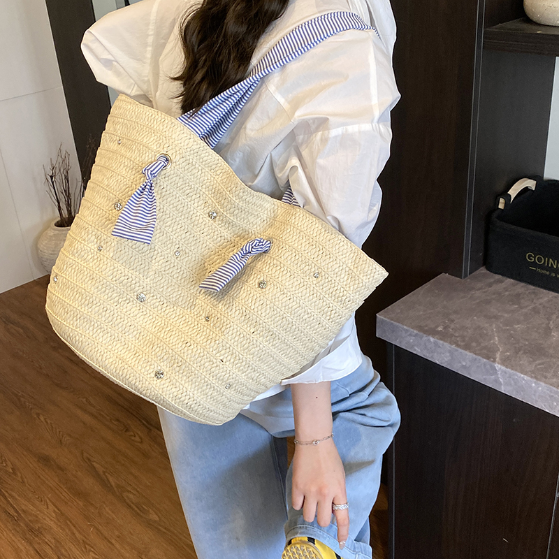 Large Capacity French-Style Woven Straw Beach Tote Bag for Women - 2025 Summer Casual Seaside Shoulder Bag Large Capacity French-Style Woven Straw Beach Tote Bag for Women - 2025 Summer Casual Seaside Shoulder Bag