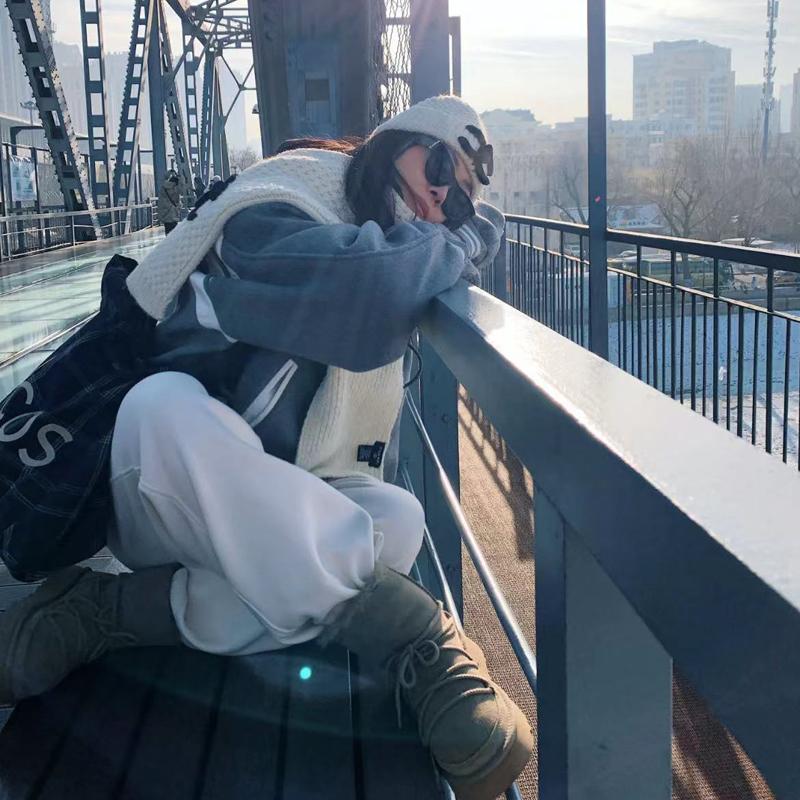 Large Capacity Letter Stripe Plaid Canvas Shoulder Bag for Women - 2025 Autumn Winter Fashion Commuter Tote for Students Large Capacity Letter Stripe Plaid Canvas Shoulder Bag for Women - 2025 Autumn Winter Fashion Commuter Tote for Students