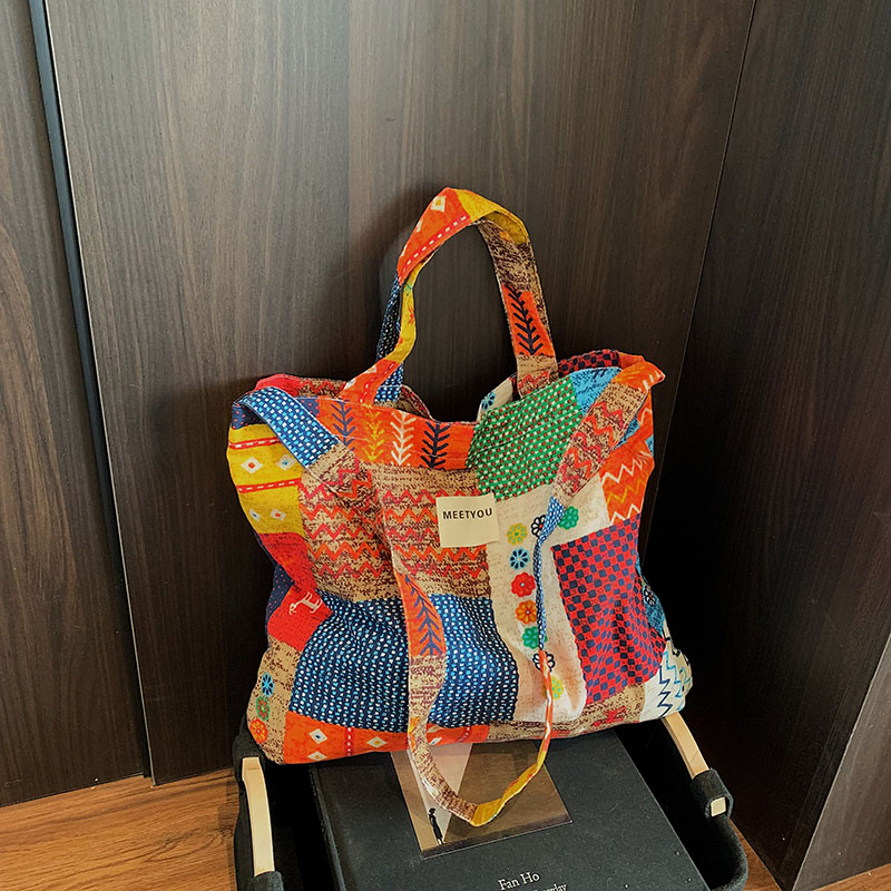 Large Capacity Lightweight Canvas Crossbody Tote Bag for Women - Versatile National Style Design, Spring/Summer 2025 Collection Large Capacity Lightweight Canvas Crossbody Tote Bag for Women - Versatile National Style Design, Spring/Summer 2025 Collection