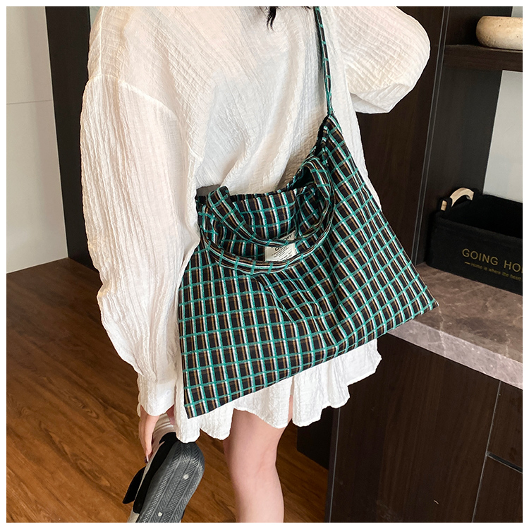 Large Capacity Lightweight Canvas Crossbody Tote Bag for Women - Versatile National Style Design, Spring/Summer 2025 Collection