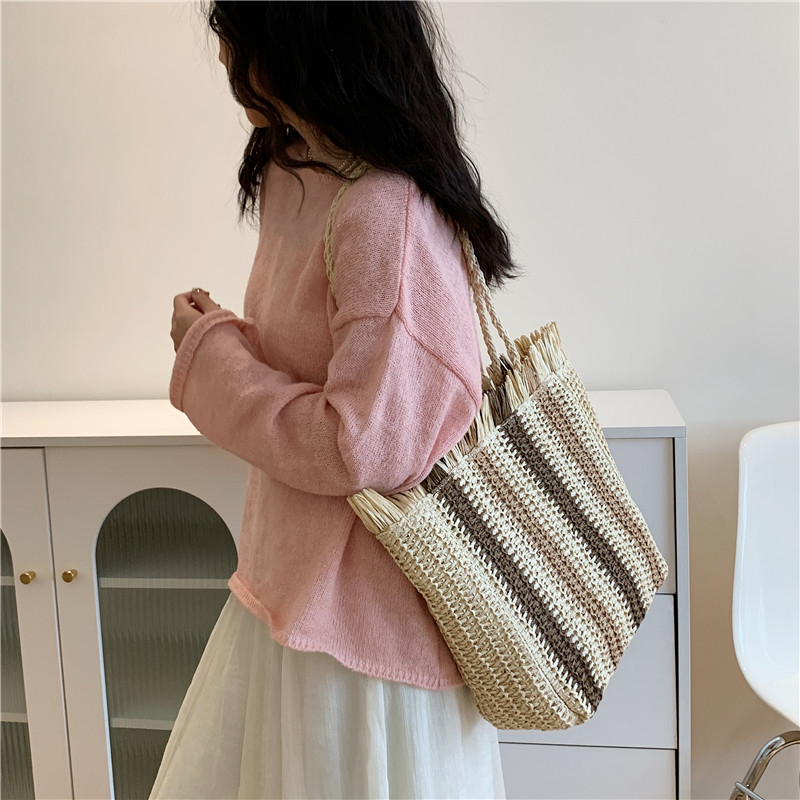 Large Capacity Woven Shoulder Bag for Women - 2025 New Style Beach Tote for Seaside Vacation & Commuter Use