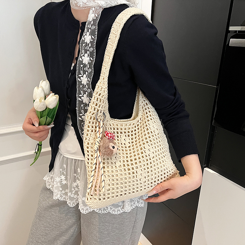 Large Capacity Woven Straw Bag for Women - Hollow Shoulder Shopping Tote, 2025 Spring Summer Beach Bag in Lazy Style Large Capacity Woven Straw Bag for Women - Hollow Shoulder Shopping Tote, 2025 Spring Summer Beach Bag in Lazy Style