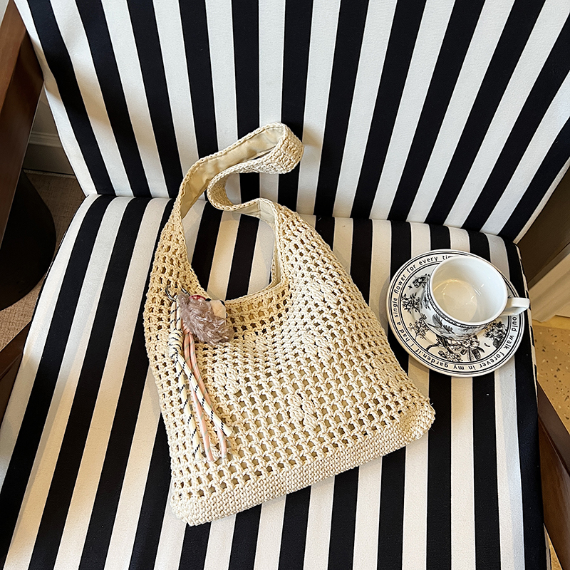 Large Capacity Woven Straw Bag for Women - Hollow Shoulder Shopping Tote, 2025 Spring Summer Beach Bag in Lazy Style Large Capacity Woven Straw Bag for Women - Hollow Shoulder Shopping Tote, 2025 Spring Summer Beach Bag in Lazy Style