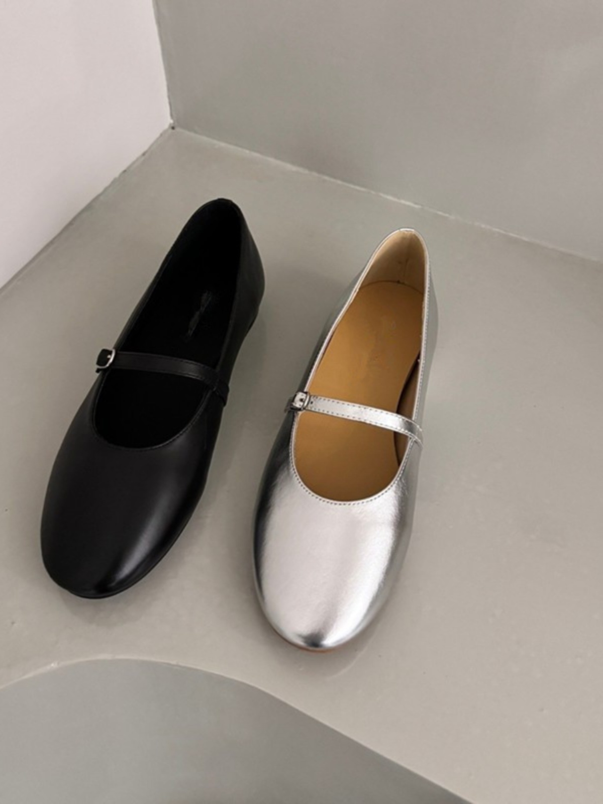 Leather French Silver Ballet Flat Shoes for Women, Low-Heeled Mary Jane Casual Loafers, Vintage-Inspired Grandma Style