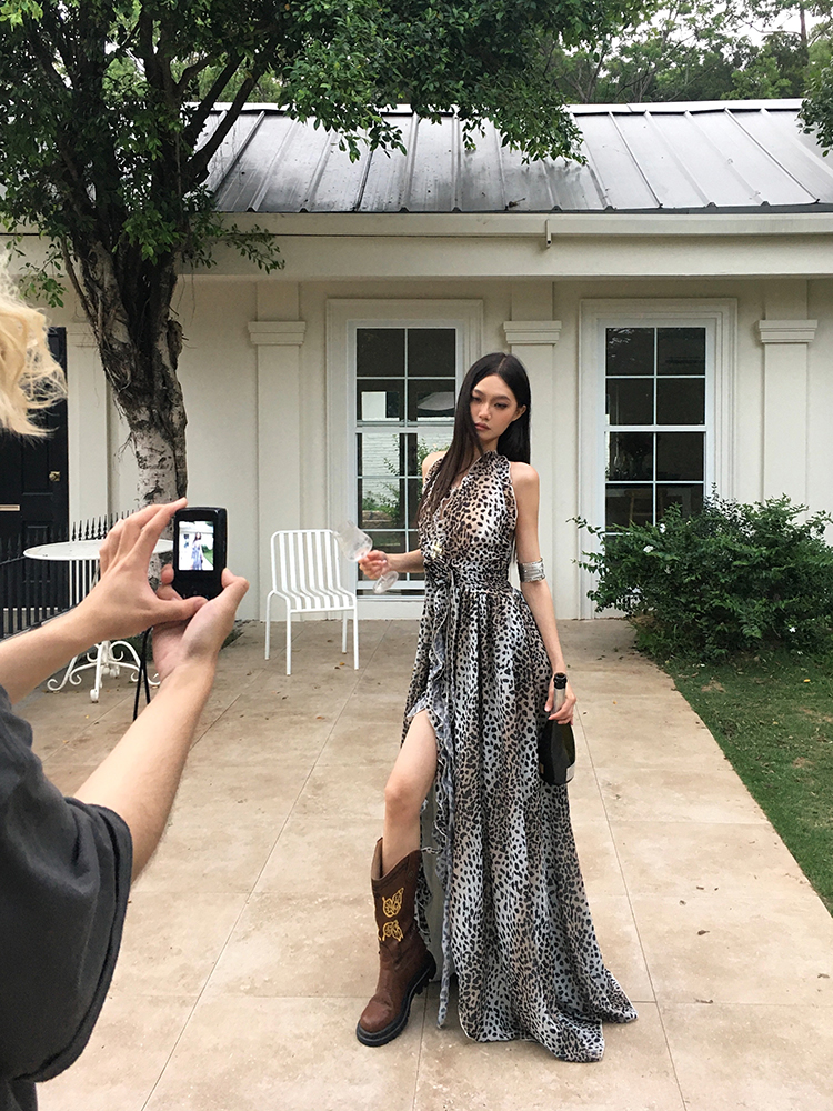 Leopard Print Backless Long Dress - Spicy Girl Style, Elegant Waist-Defining Design, European American Fashion, Sexy 90s Vibe Leopard Print Backless Long Dress - Spicy Girl Style, Elegant Waist-Defining Design, European American Fashion, Sexy 90s Vibe