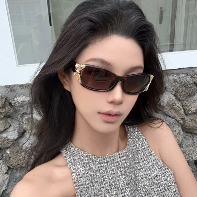 Leopard Print Butterfly Cat-Eye Sunglasses for Women - Metallic Tea Color, UV Protection, European and American Sexy Style