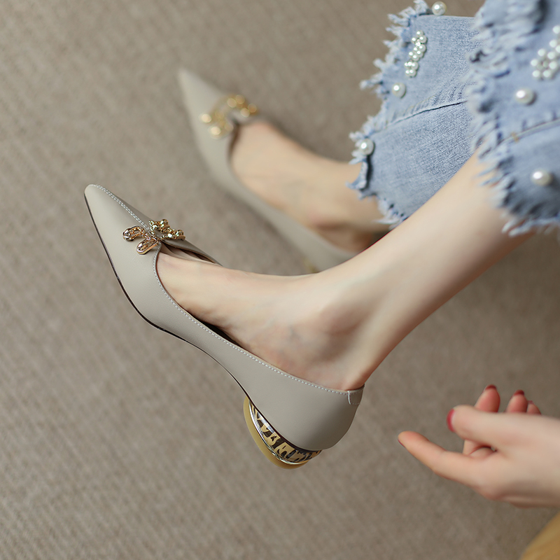 Leopard Print Pointed Toe Flat Shoes for Women - Giant Fairy Design, Genuine Leather, Metal Chain Detail, Trendy and Unique Style