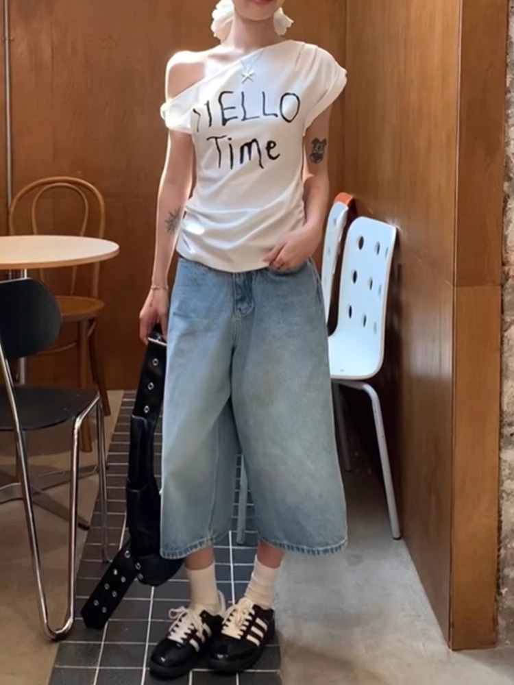 Light Blue High-Waisted Wide-Leg Denim Capri Shorts for Women - Vintage Loose Summer Pants, Versatile Slimming Fit, Mid-Length Style Light Blue High-Waisted Wide-Leg Denim Capri Shorts for Women - Vintage Loose Summer Pants, Versatile Slimming Fit, Mid-Length Style