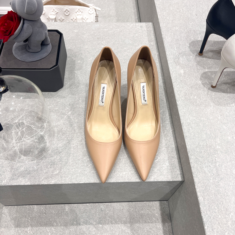 Light Gray Lambskin High Heels for Women – HyunA Style Pointed Toe Thin Heel Shallow Mouth Shoes – Spring Autumn Fashion Light Gray Lambskin High Heels for Women – HyunA Style Pointed Toe Thin Heel Shallow Mouth Shoes – Spring Autumn Fashion