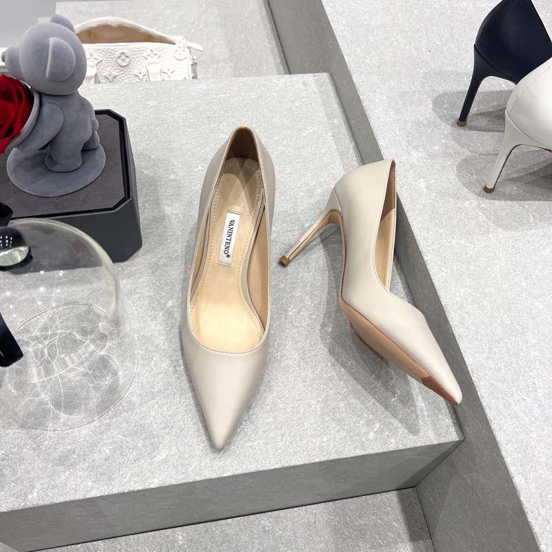 Light Gray Lambskin High Heels for Women – HyunA Style Pointed Toe Thin Heel Shallow Mouth Shoes – Spring Autumn Fashion Light Gray Lambskin High Heels for Women – HyunA Style Pointed Toe Thin Heel Shallow Mouth Shoes – Spring Autumn Fashion