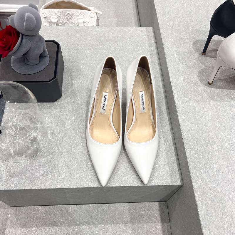 Light Gray Lambskin High Heels for Women – HyunA Style Pointed Toe Thin Heel Shallow Mouth Shoes – Spring Autumn Fashion Light Gray Lambskin High Heels for Women – HyunA Style Pointed Toe Thin Heel Shallow Mouth Shoes – Spring Autumn Fashion