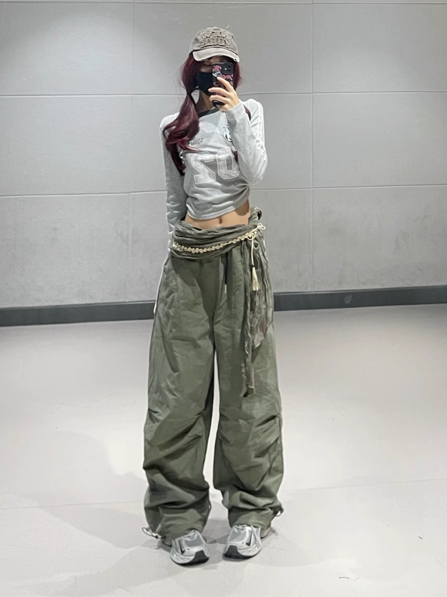 Light Gray Long Sleeve Side Stripe Letter T-Shirt for Women - American Campus Style, Autumn Winter Dance Top Light Gray Long Sleeve Side Stripe Letter T-Shirt for Women - American Campus Style, Autumn Winter Dance Top