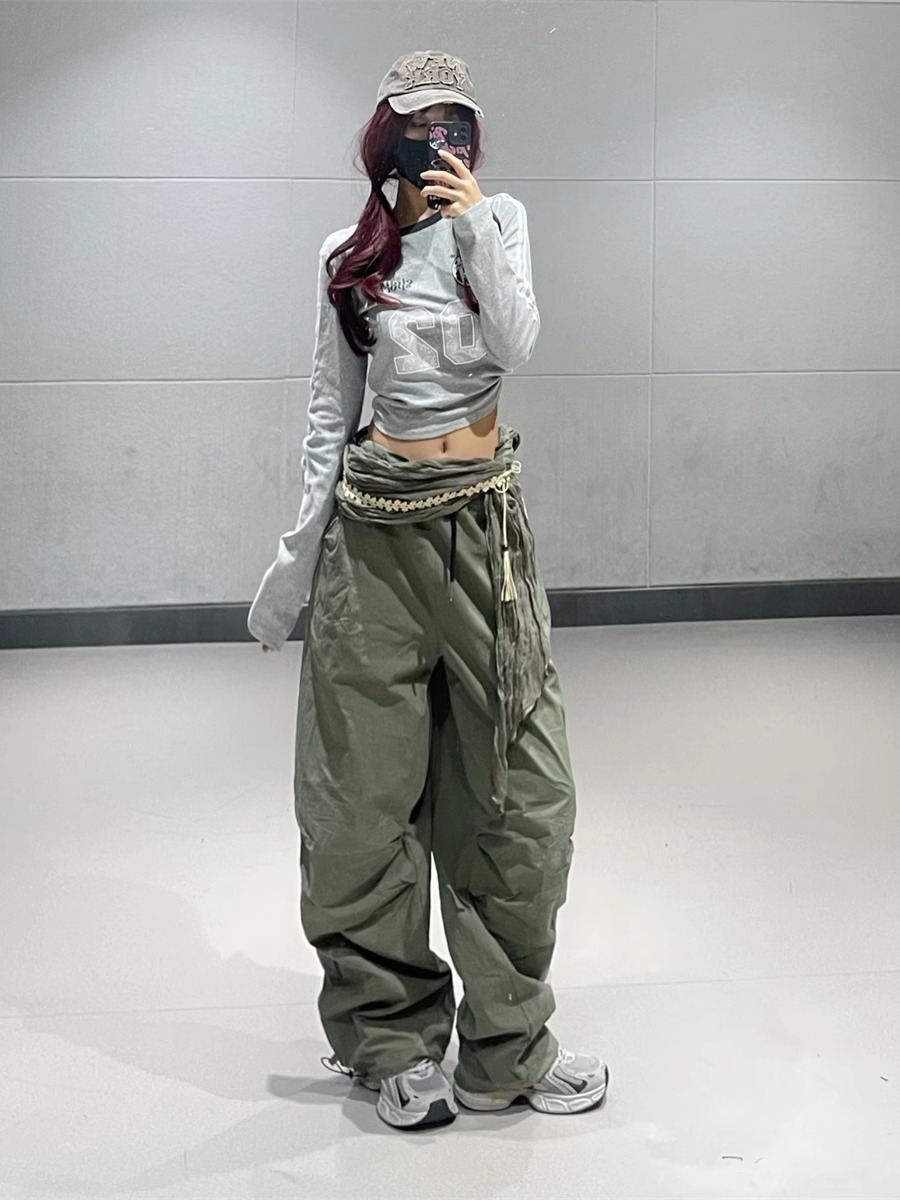 Light Gray Long Sleeve Side Stripe Letter T-Shirt for Women - American Campus Style, Autumn Winter Dance Top Light Gray Long Sleeve Side Stripe Letter T-Shirt for Women - American Campus Style, Autumn Winter Dance Top