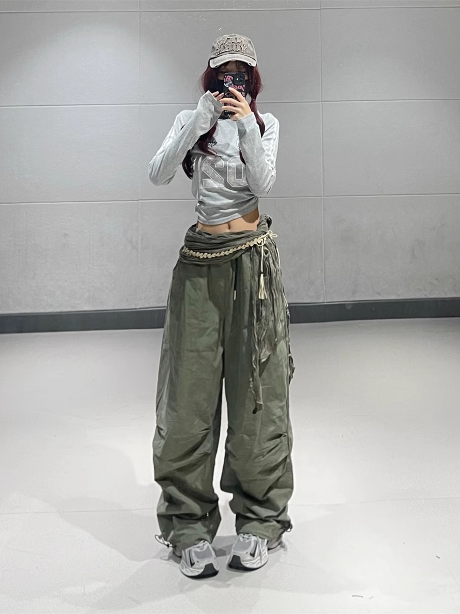 Light Gray Long Sleeve Side Stripe Letter T-Shirt for Women - American Campus Style, Autumn Winter Dance Top Light Gray Long Sleeve Side Stripe Letter T-Shirt for Women - American Campus Style, Autumn Winter Dance Top