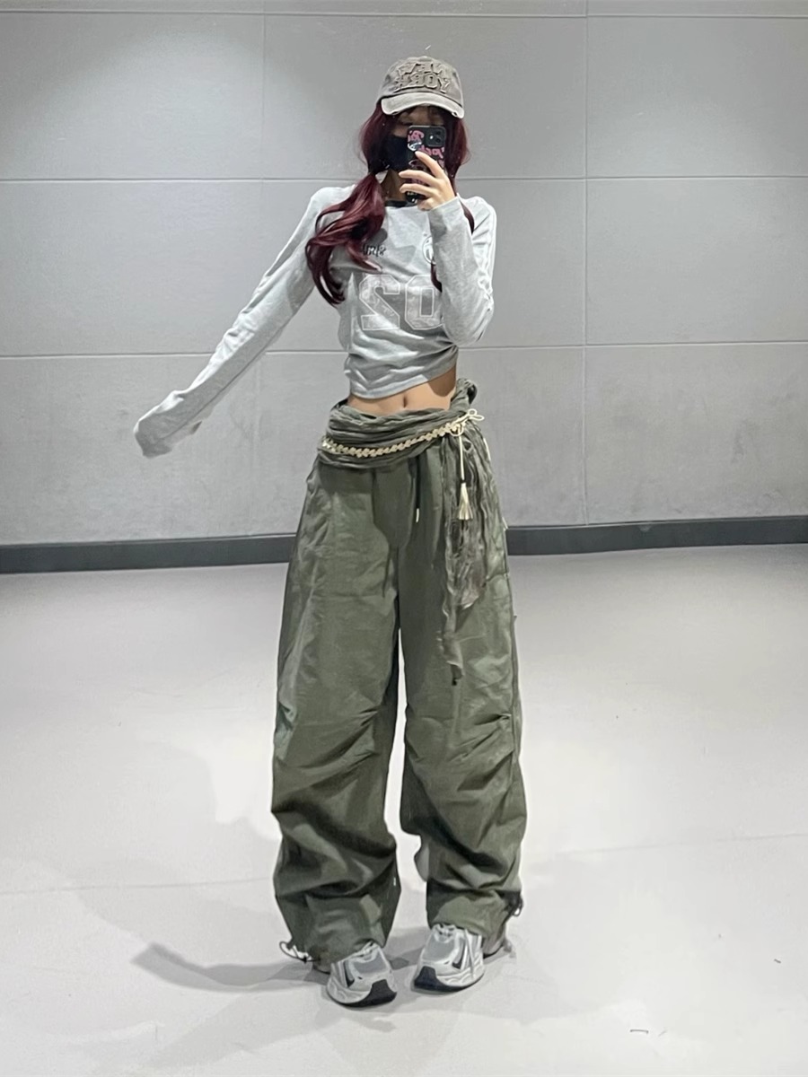 Light Gray Long Sleeve Side Stripe Letter T-Shirt for Women - American Campus Style, Autumn Winter Dance Top