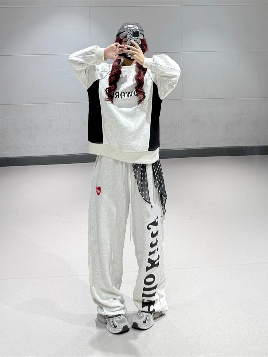 Light Gray Patchwork Sweatshirt Set for Women with White and Gray Letter Print Sports Pants - Casual Y2K Campus Style Outfits
