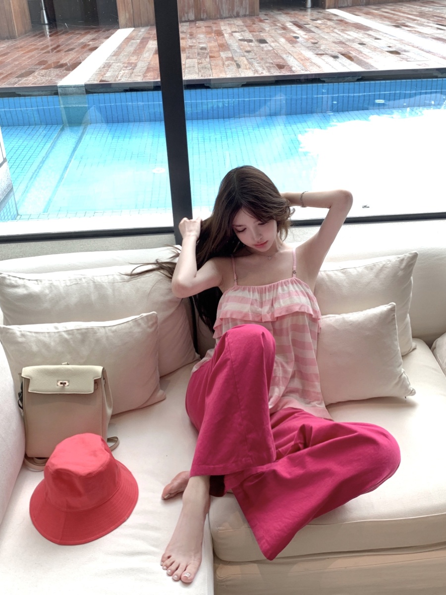 Light Pink Wide-Leg Casual Pants - Thin Denim, Chill Barbie Style, Y2K Vibe, Perfect for Summer Outfits Light Pink Wide-Leg Casual Pants - Thin Denim, Chill Barbie Style, Y2K Vibe, Perfect for Summer Outfits