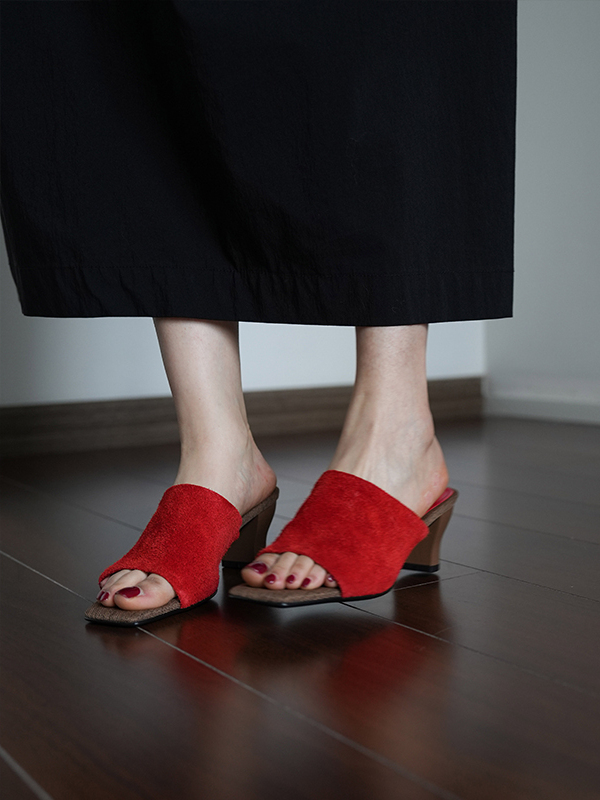 Light Retro Cowhide Open-Toe Slide Sandals for Women - Summer Casual Chunky Heeled High Heel Vacation Slides Light Retro Cowhide Open-Toe Slide Sandals for Women - Summer Casual Chunky Heeled High Heel Vacation Slides