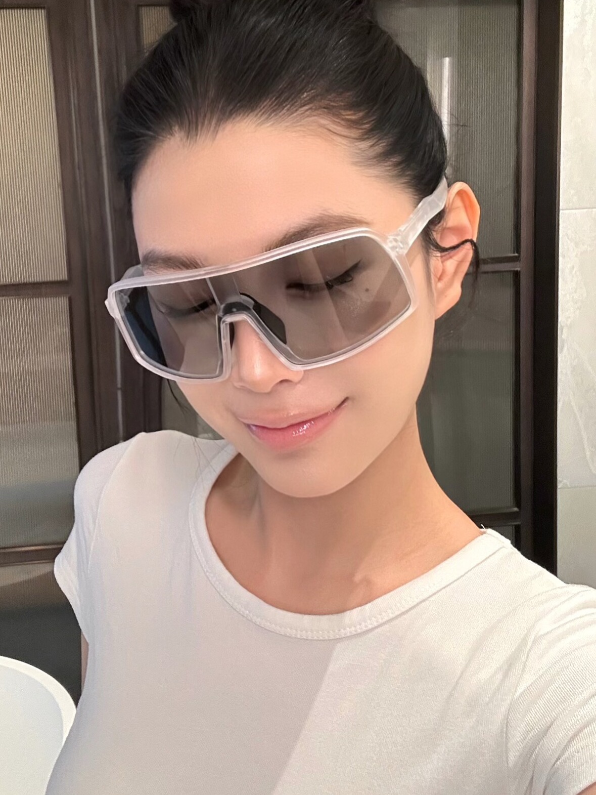 Light-Sensitive Color-Changing Polarized Cycling Goggles - Dual-Use Windproof Sports Sunglasses for Day and Night Riding Light-Sensitive Color-Changing Polarized Cycling Goggles - Dual-Use Windproof Sports Sunglasses for Day and Night Riding